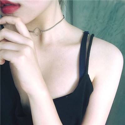 漂亮的娃娃新娘